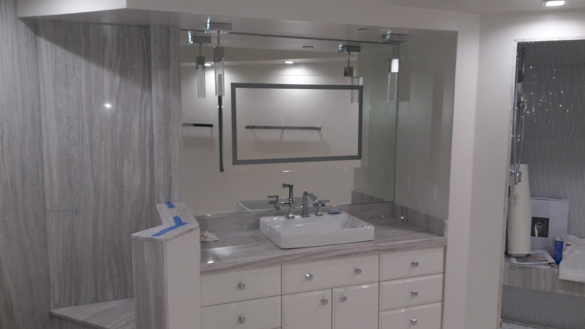 Mirrors project by Advanced Glass Industries in South Florida — photo 15