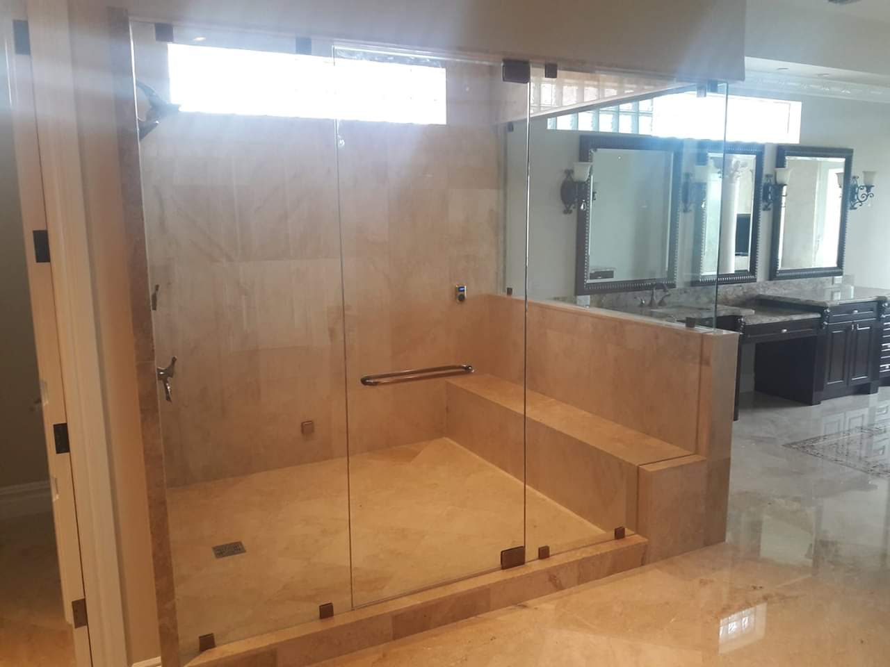 Frameless Shower & Tub Enclosures project by Advanced Glass Industries in South Florida — photo 20