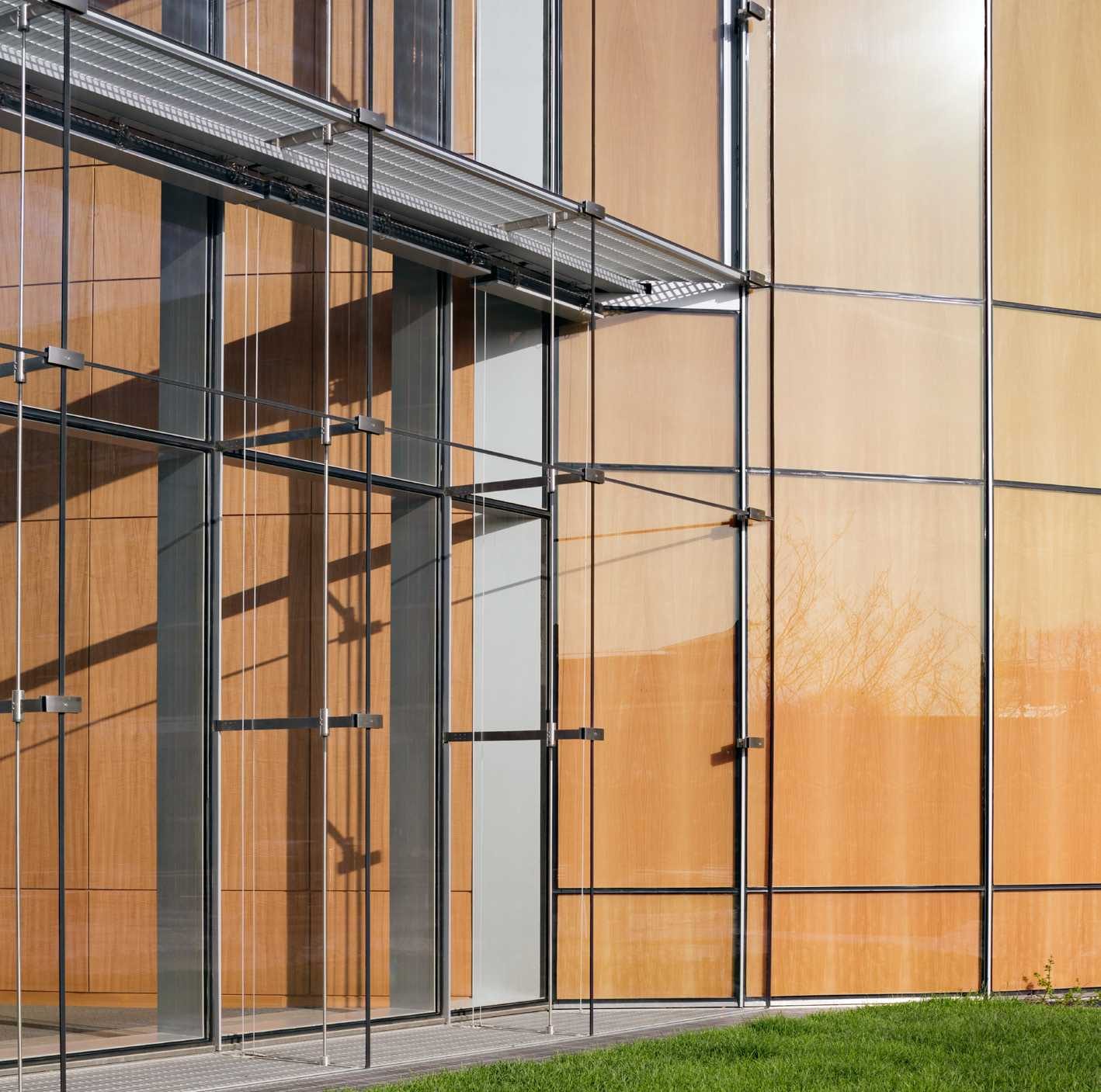 Exclusive Services project by Advanced Glass Industries in South Florida — photo 14