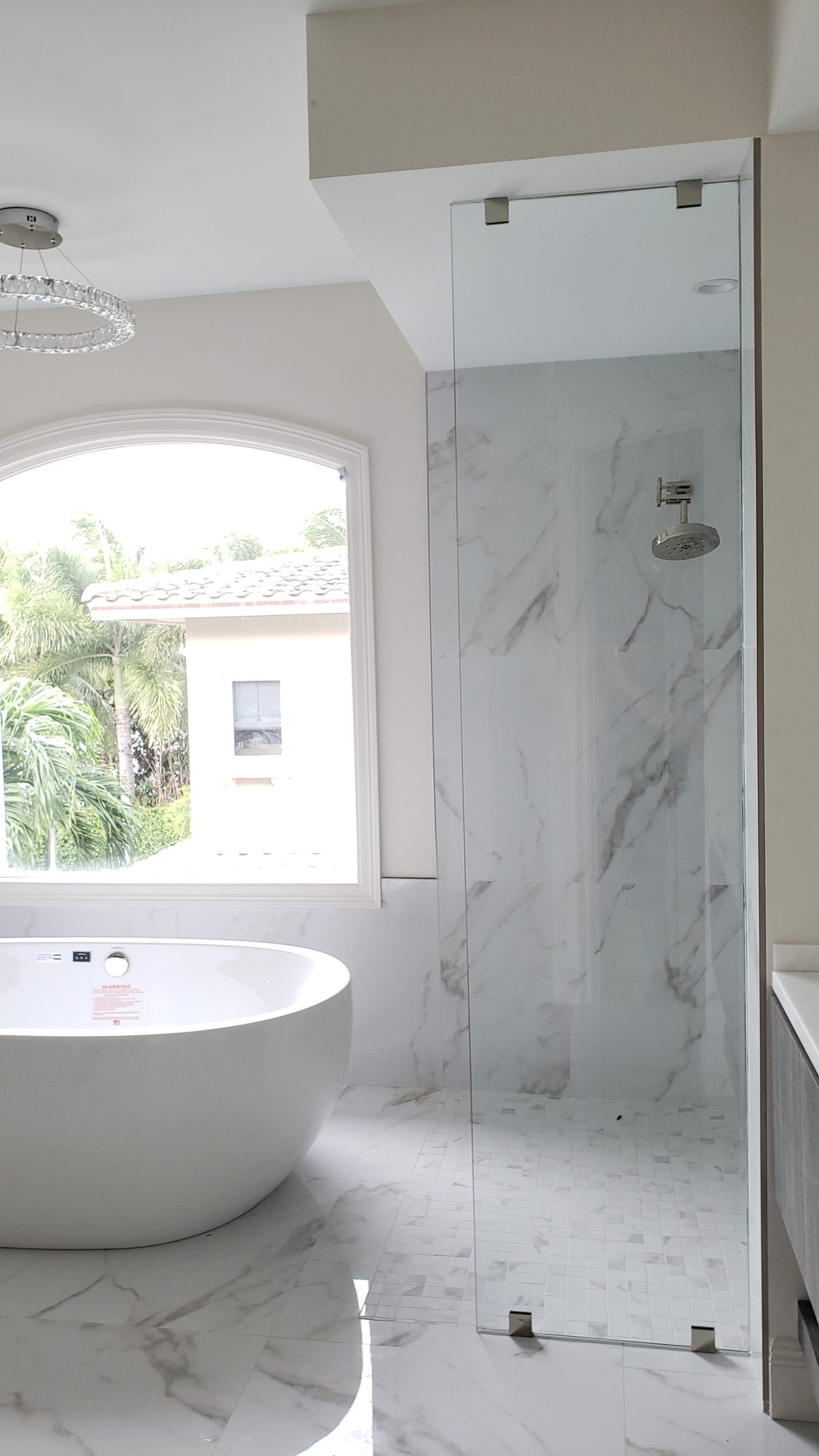 Frameless Shower & Tub Enclosures project by Advanced Glass Industries in South Florida — photo 63