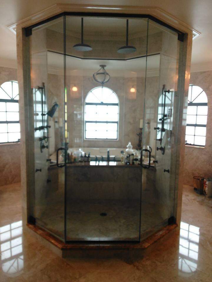 Frameless Shower & Tub Enclosures project by Advanced Glass Industries in South Florida — photo 28