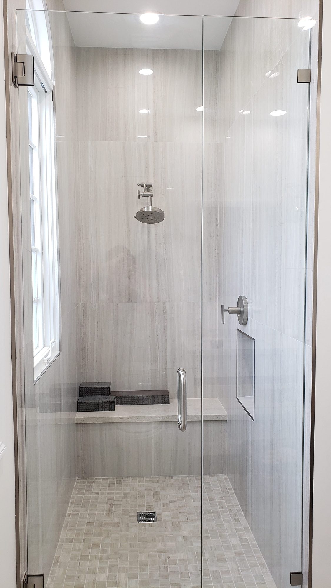 Frameless Shower & Tub Enclosures project by Advanced Glass Industries in South Florida — photo 61