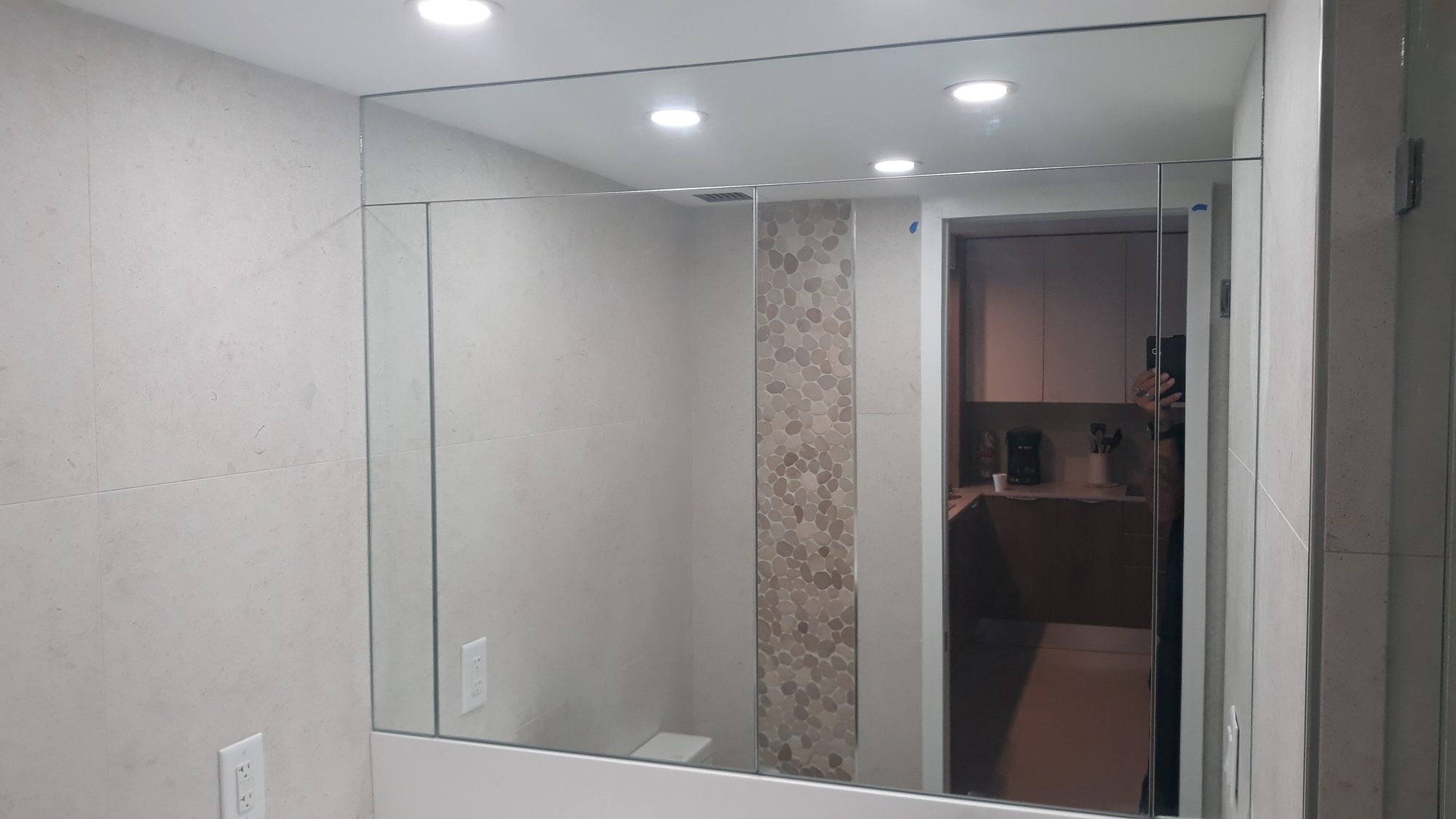 Mirrors project by Advanced Glass Industries in South Florida — photo 22