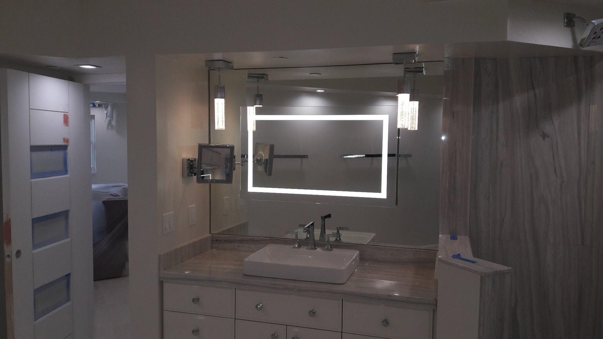 Mirrors project by Advanced Glass Industries in South Florida — photo 17